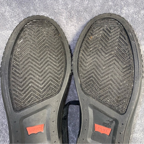 Levi's Black Sneakers with Thick Rubber Sole and Reinforced Toe Cap - Picture 9 of 12